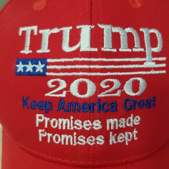 Trump 2020 Keep America Great Red Embroidered Baseball Cap Hat - Picture 2 of 7